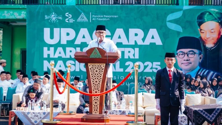 Santri At-Tawazun Gelar Upacara Hari Santri Nasional 2025 dengan Khidmat